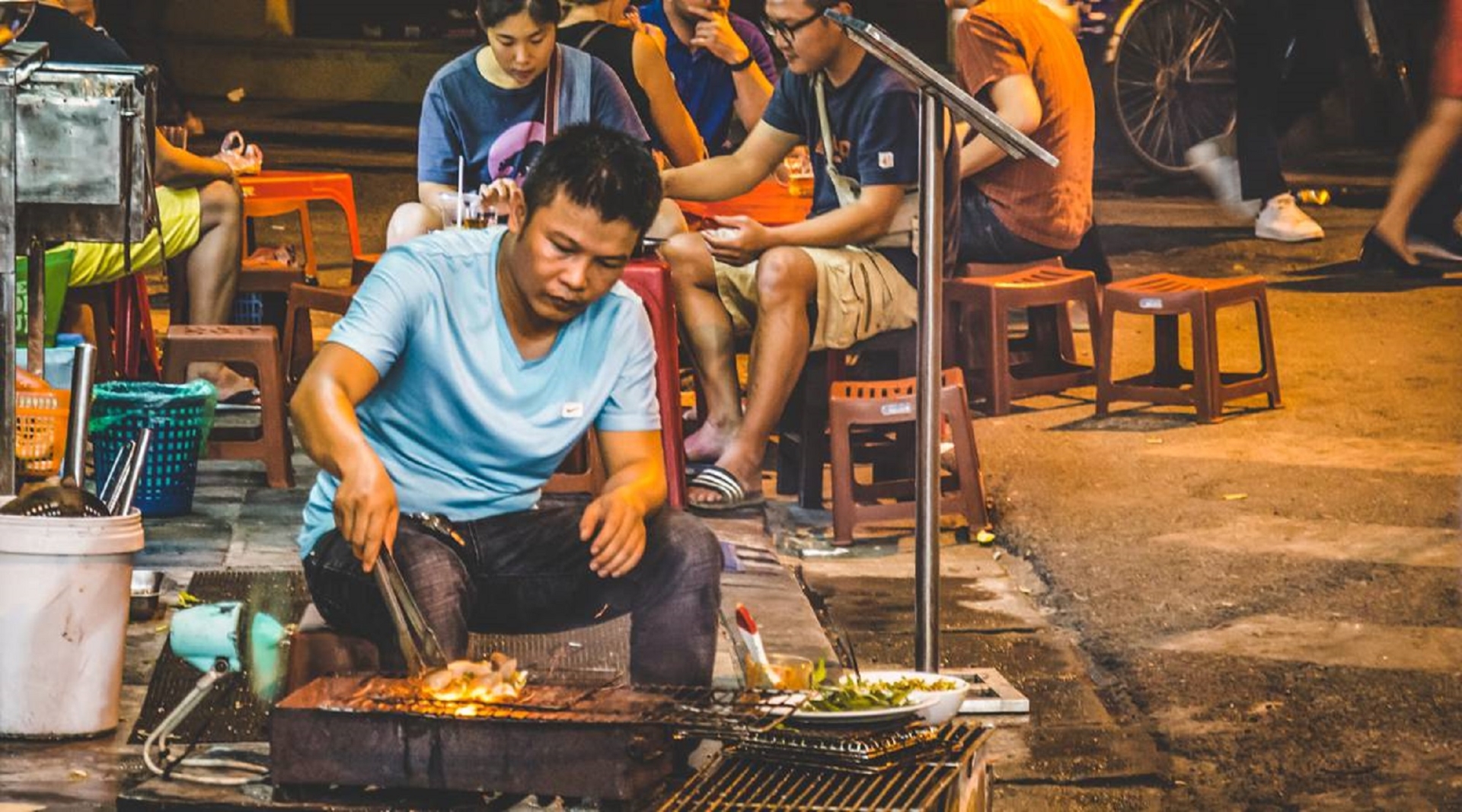 Hanoi Street Food Tours By Walking