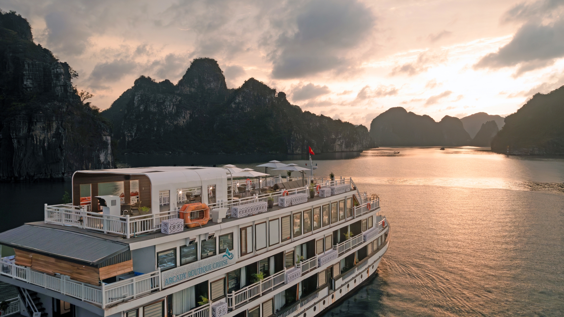 Halong Bay 2 Days 1 Night Trip – Arcady Boutique Cruise