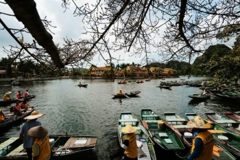 Quang Phu Cau Incense Village - Tam Coc Boating - Hoa Lu Ancient Capital