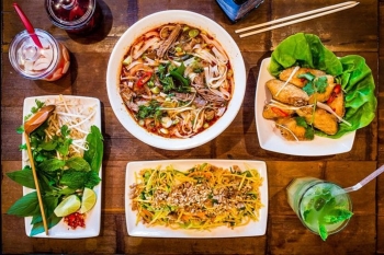 Hanoi Street Food Tours By Walking